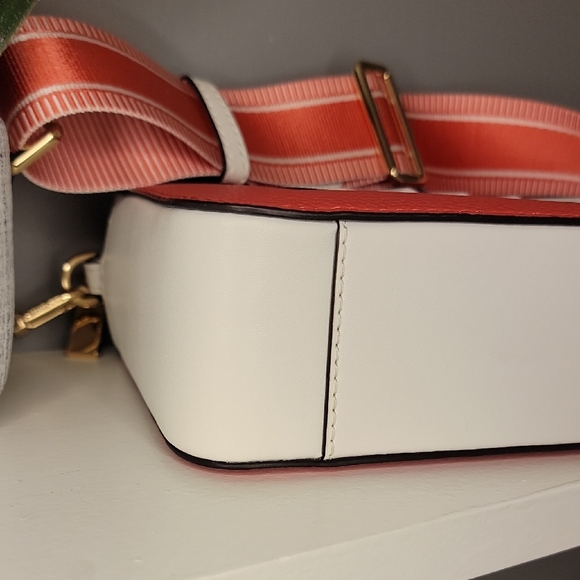 MK Michael Kors Crossbody Bag Camera Bag – Red (Coral) & White - Picture 9 of 16